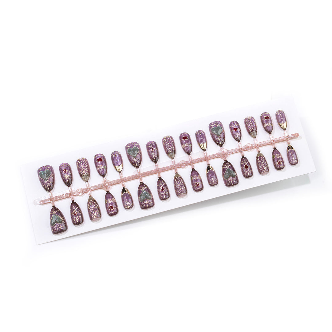 Dekoratives Handwerkliches Press-On Nagelset