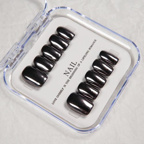 Stylische Press-On Nagelverzierung Set