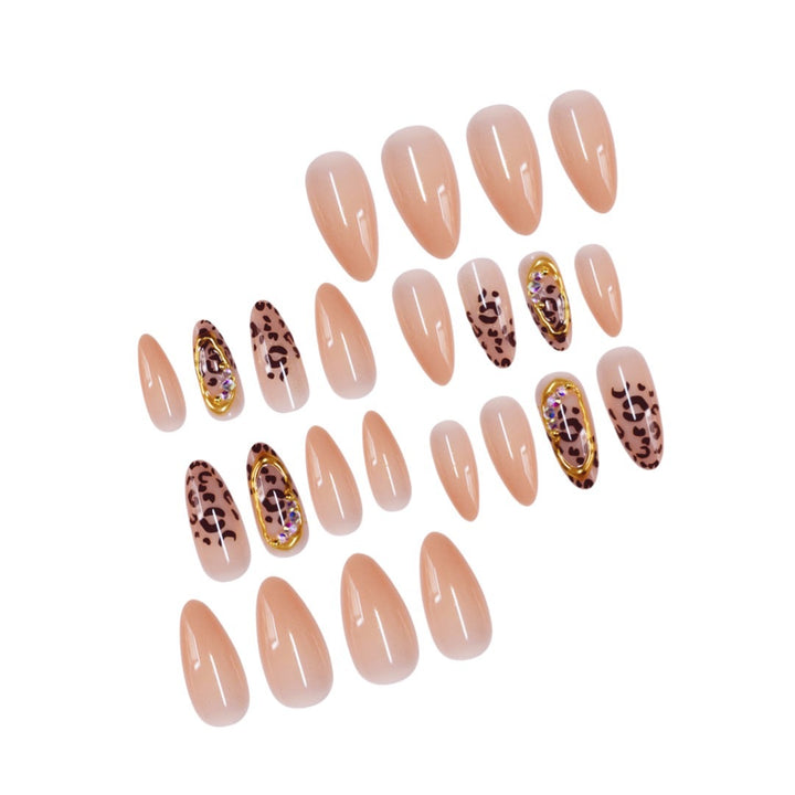 Stiletto-Nagelkunst-Erweiterungen mit Tierdruckdesign Karnz