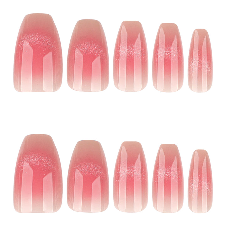 Kunstvolle French-Tip Nagelverlängerungen Karnz