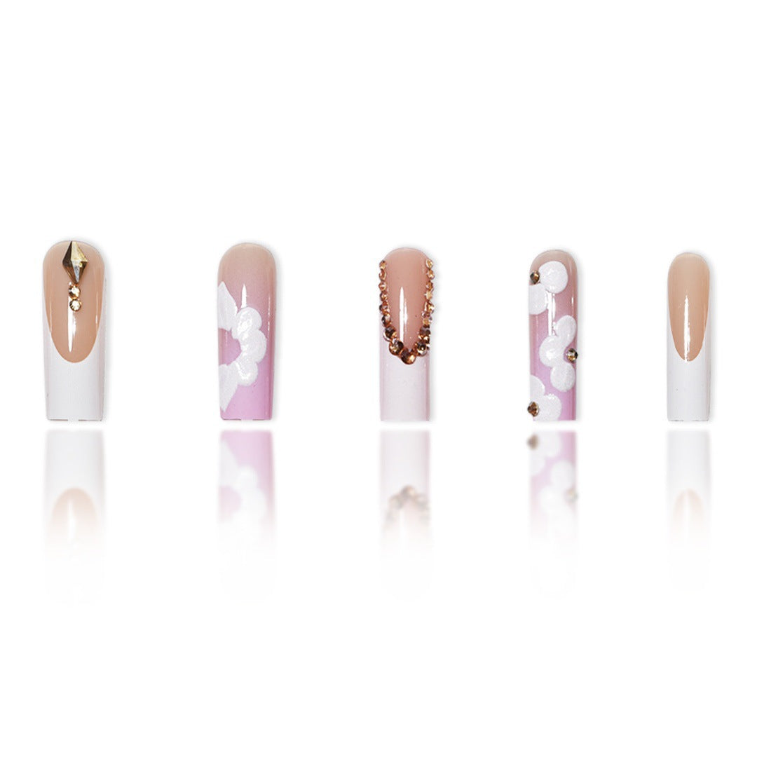 Elegante 3D Blumen Press-On Nagelkunst Karnz