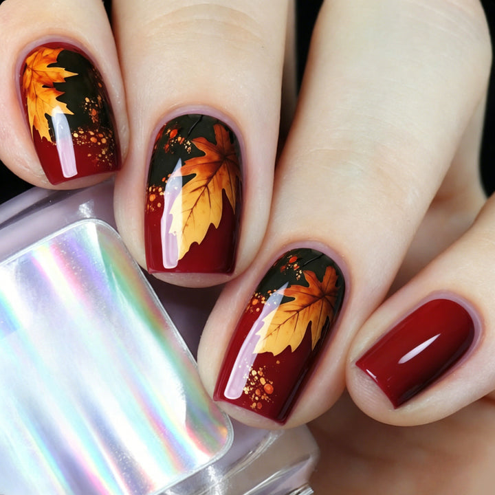Kunstnägel mit Herbstlaub-Motiv Karnz