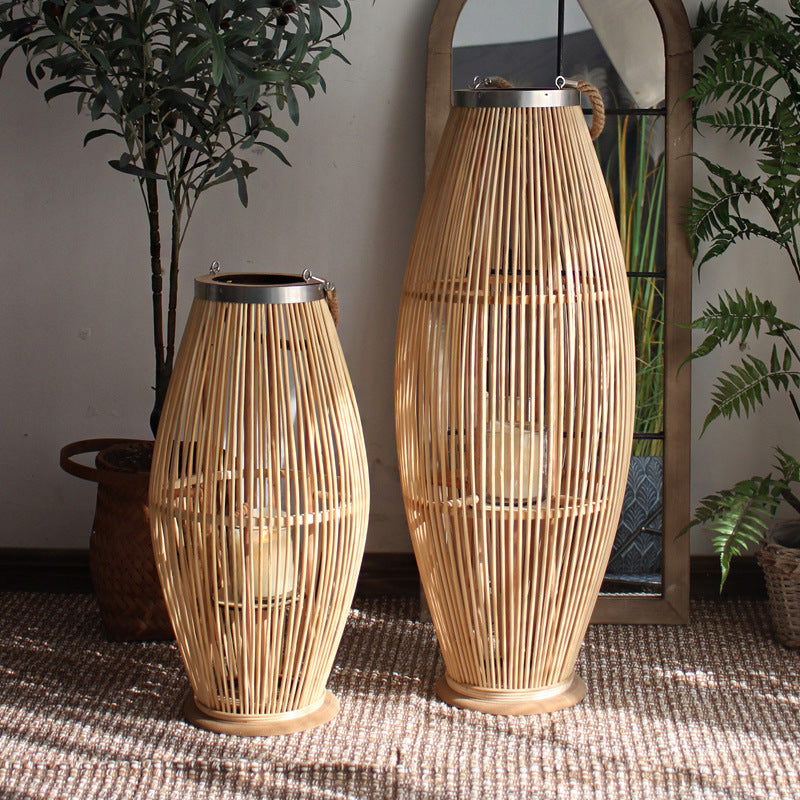 Elegante Rattan-Laterne Karnz