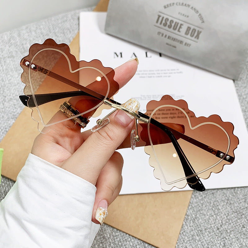 Damen Cat-Eye Sonnenbrille im einzigartigen Herzdesign Karnz