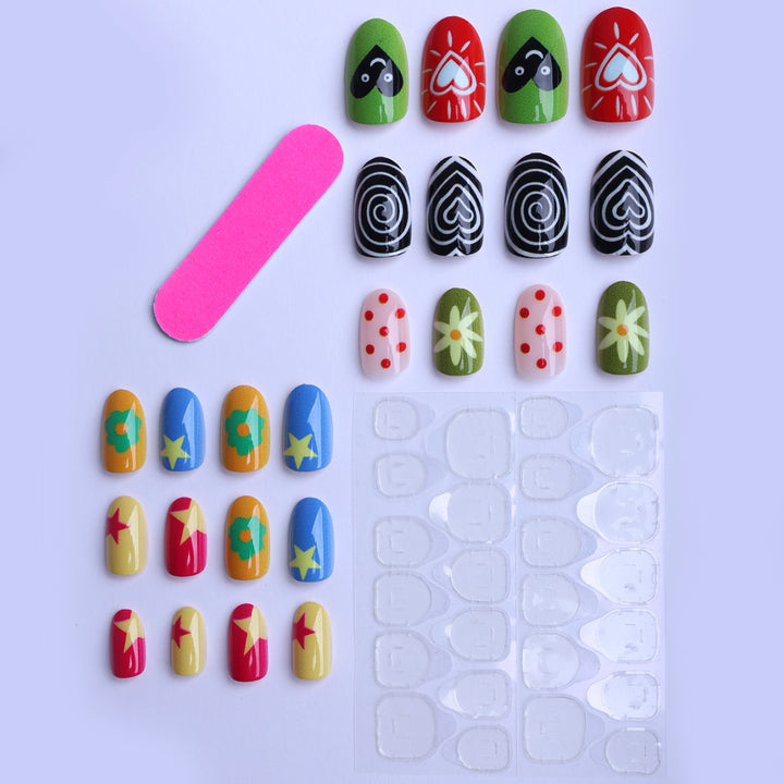 Kunstfingernägel mit Bunten und Kreativen Designs Karnz