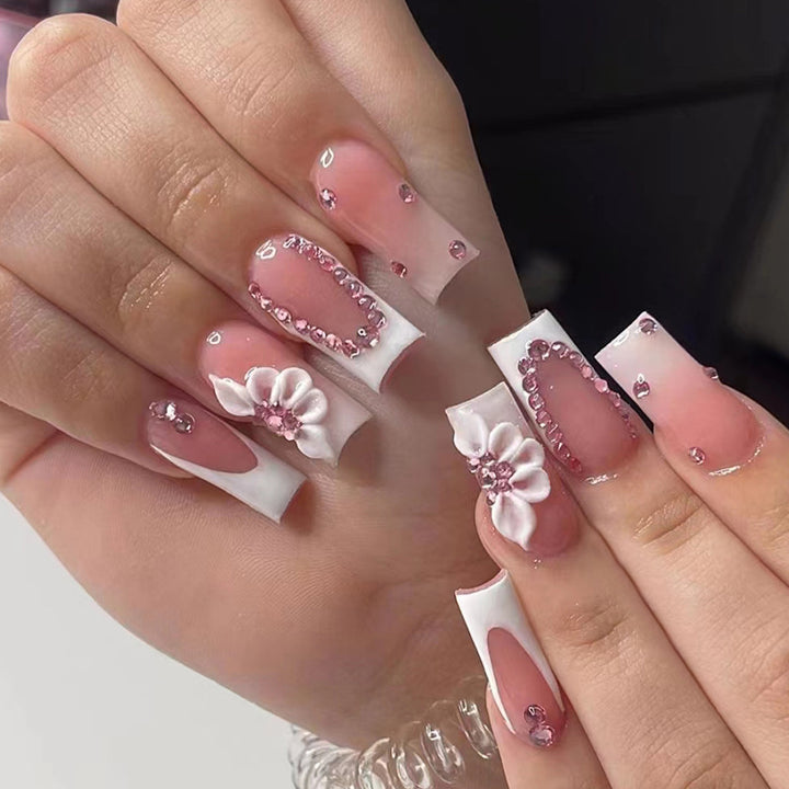 Blumenverzierte Press-On-Nagelspitzen Karnz