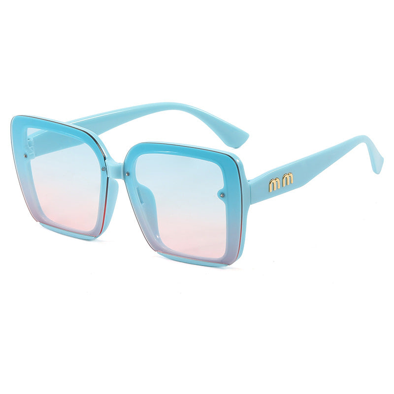 Damen modische quadratische Sonnenbrille mit gradienten Gläsern Karnz