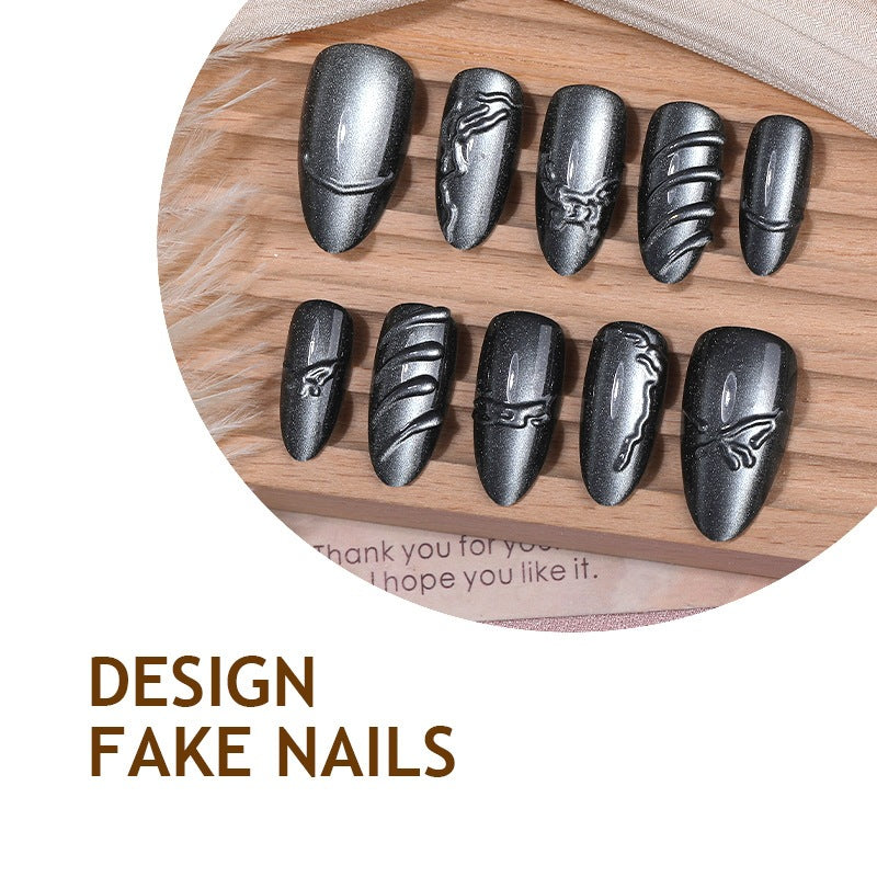 Kreatives Kunstnagelset mit elegantem Design und unterschiedlichen Formen Karnz