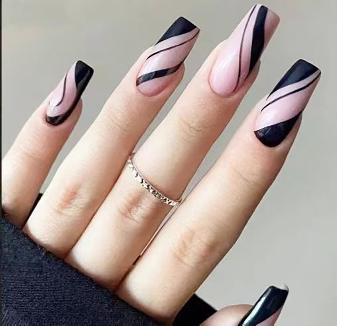 Künstlerisches Nagelkunstdesign