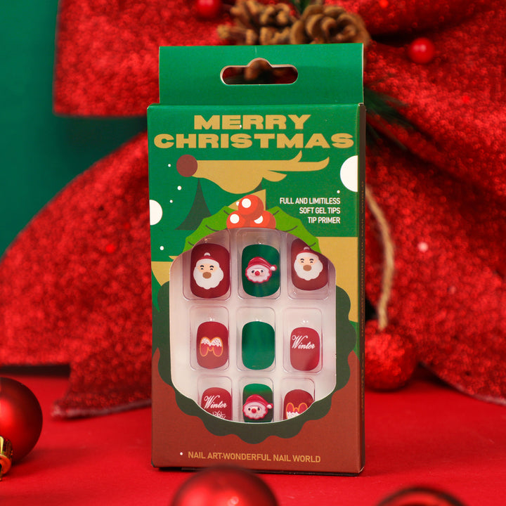 Weihnachtsnagelkunst mit festlichem Design Karnz
