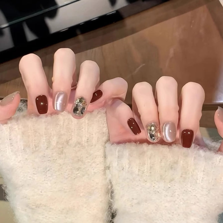 Glamorous Press-On Nail Set Karnz