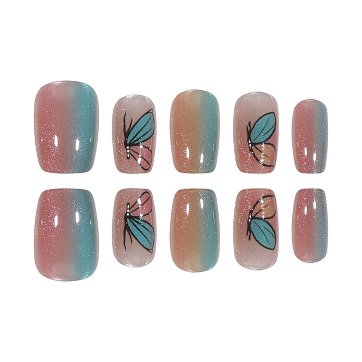 Blumeninspiriertes Press-On Nagelset Karnz