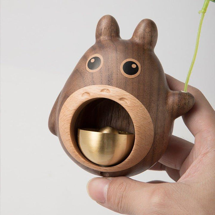 Handgefertigte Holz Totoro Türklingel mit Metallglocke | Karnz
