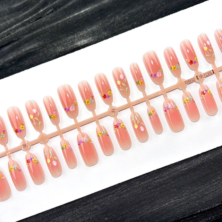 Blumen-Design Press-On Nagelkunst Set