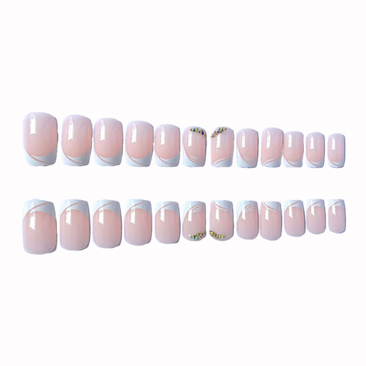Elegantes französisches Spitzen-Nagelkunstdesign