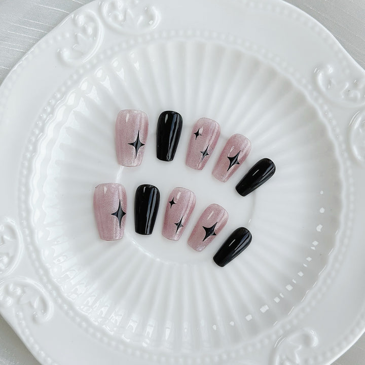 Press-On Nagelkunst Set mit Sternakzenten