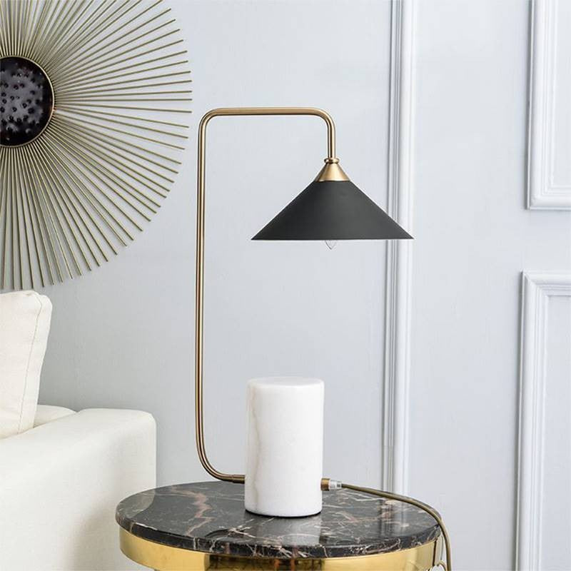 Moderne Marmor Tischlampe mit verstellbarem Schirm