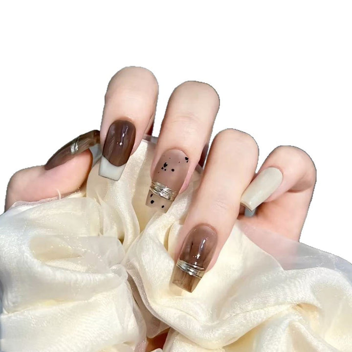 Kunstnagelset Karnz