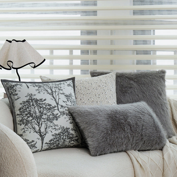 Quadratischer Zierkissenbezug mit fein gewebtem Baum‑Jacquard und samtiger Keder Karnz