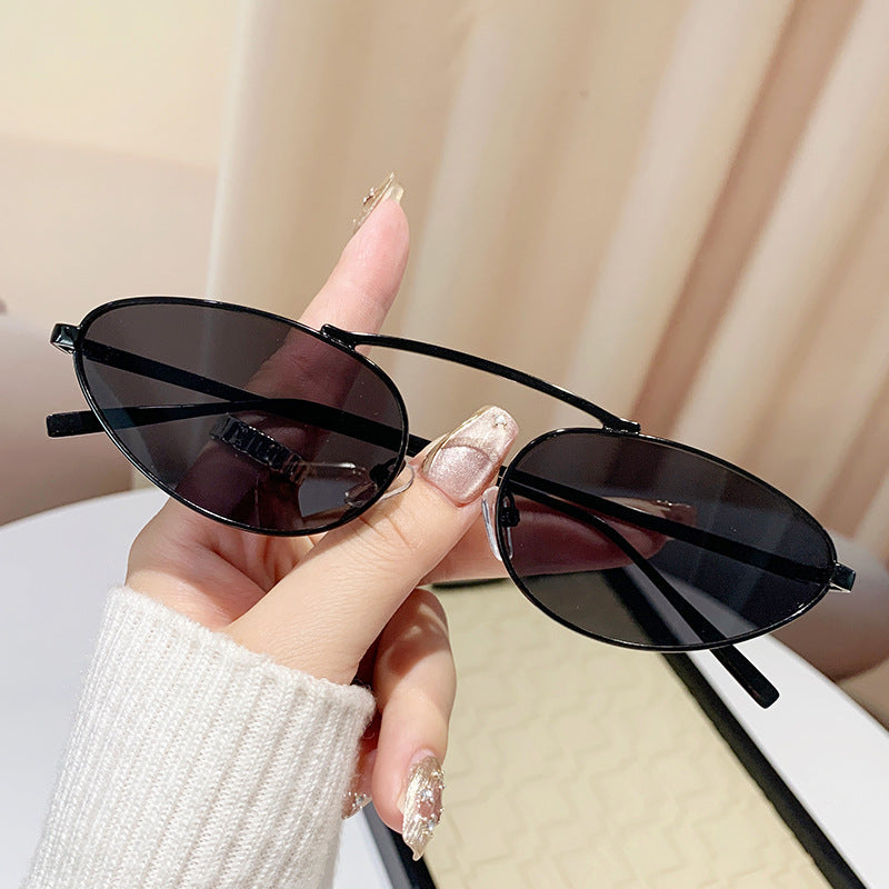 Damen modische Sonnenbrille im eleganten Ovaldesign Karnz