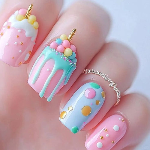 Kunstnägel mit Verspieltem Cupcake-Design Karnz