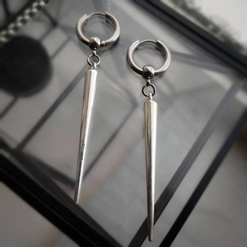 Hängende Spikes Ohrringe Karnz