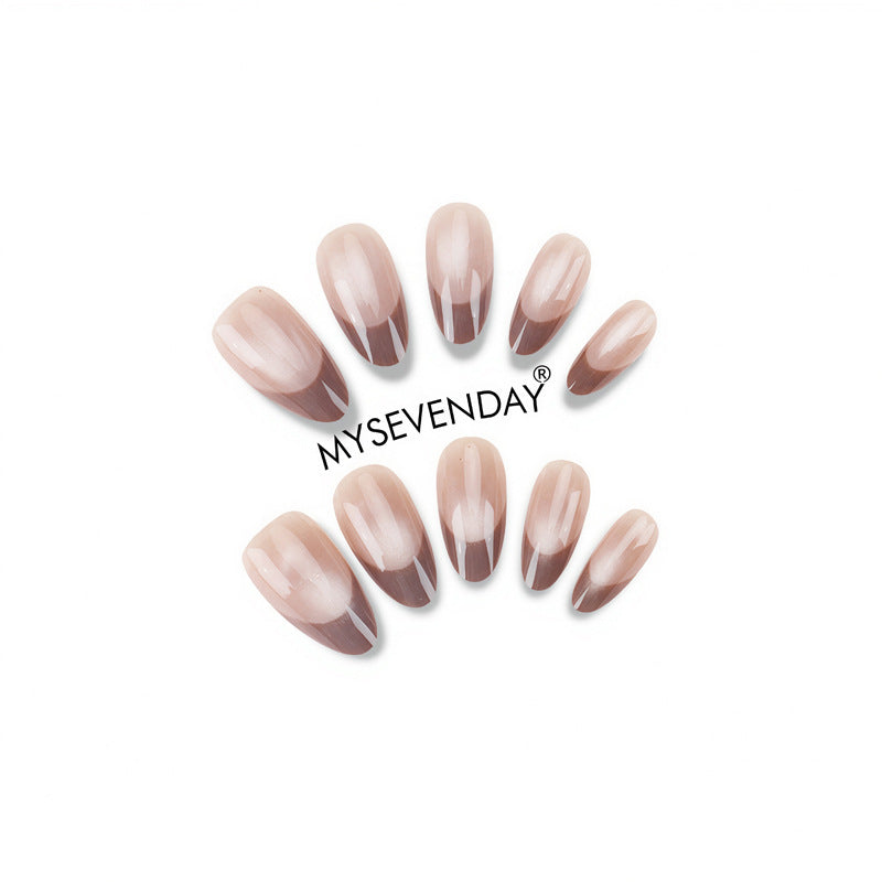 Elegante Press-On Nagelset mit French Tip Design Karnz