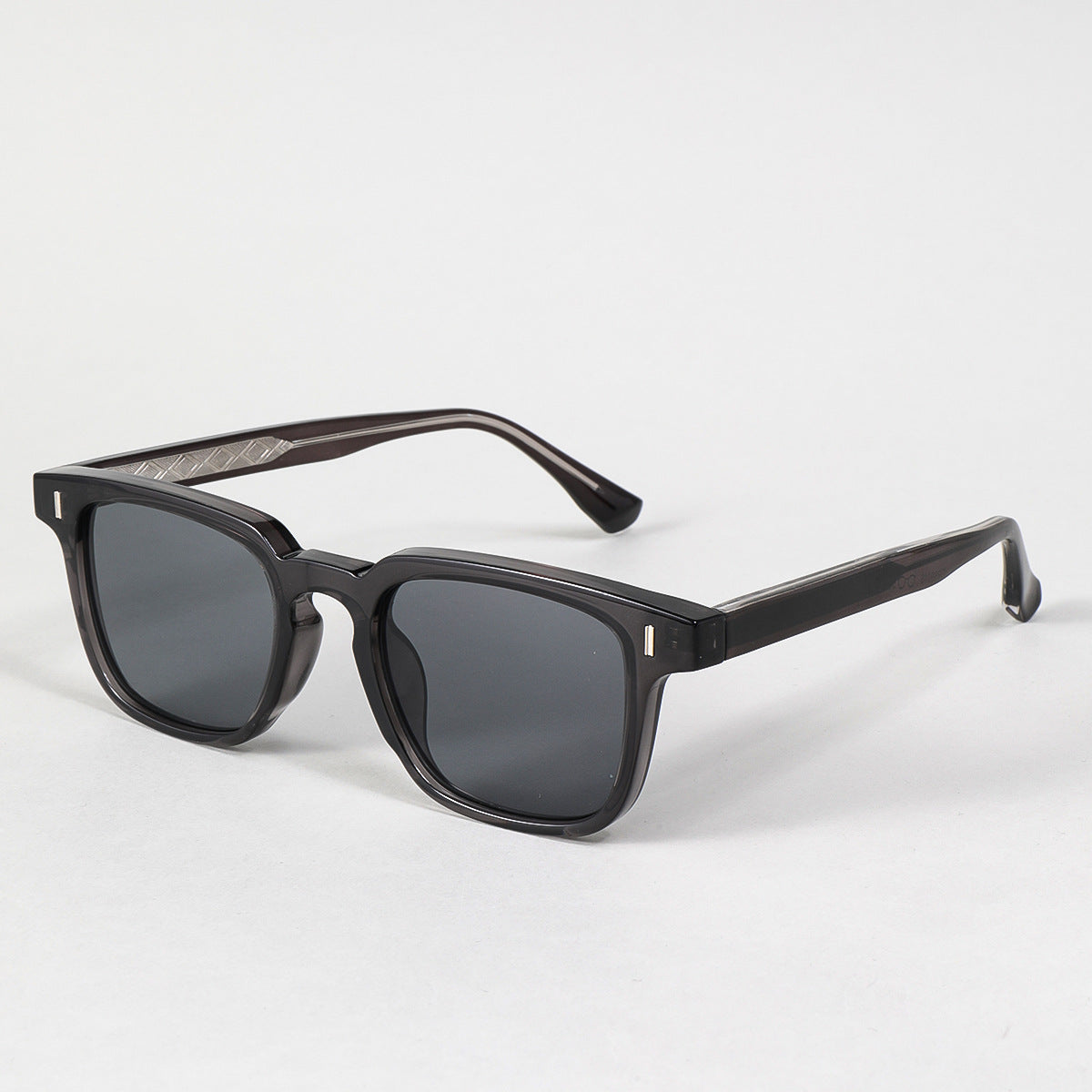 Damen Sonnenbrille im modernen statement Stil mit verstärktem Rahmen Karnz