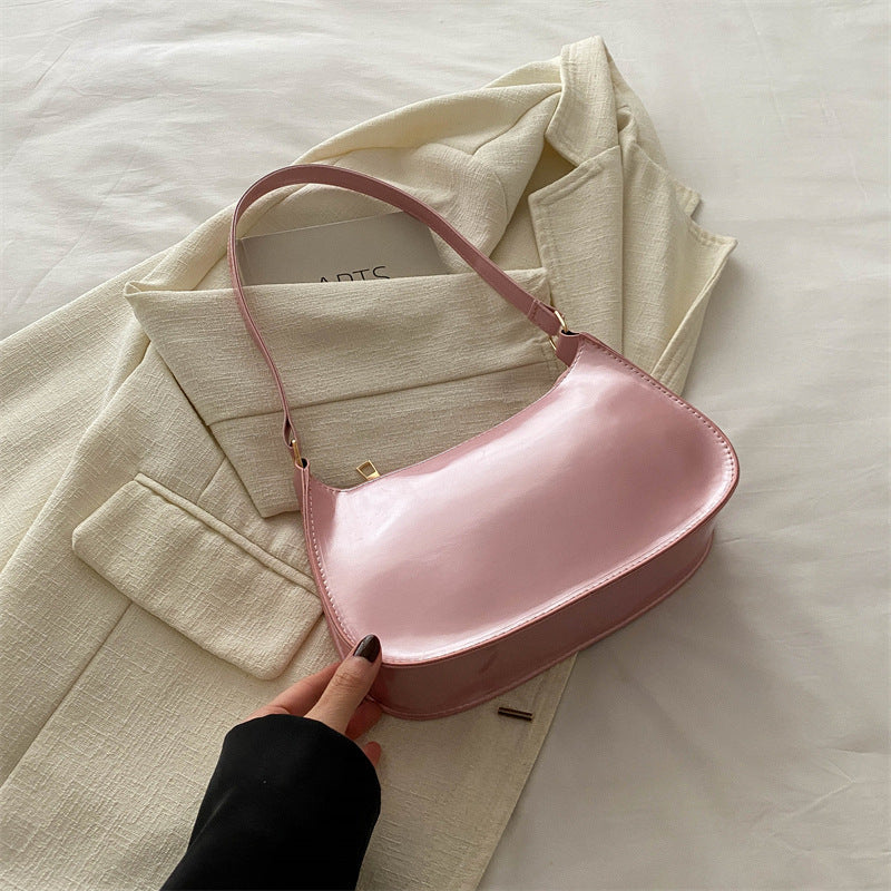 Chic Lackleder Schultertasche Karnz