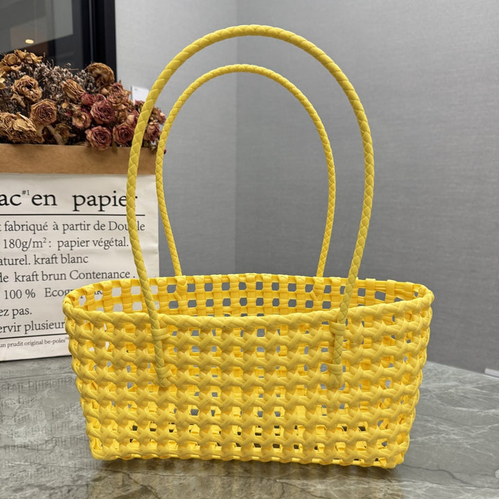 Handgefertigte Basttasche Karnz