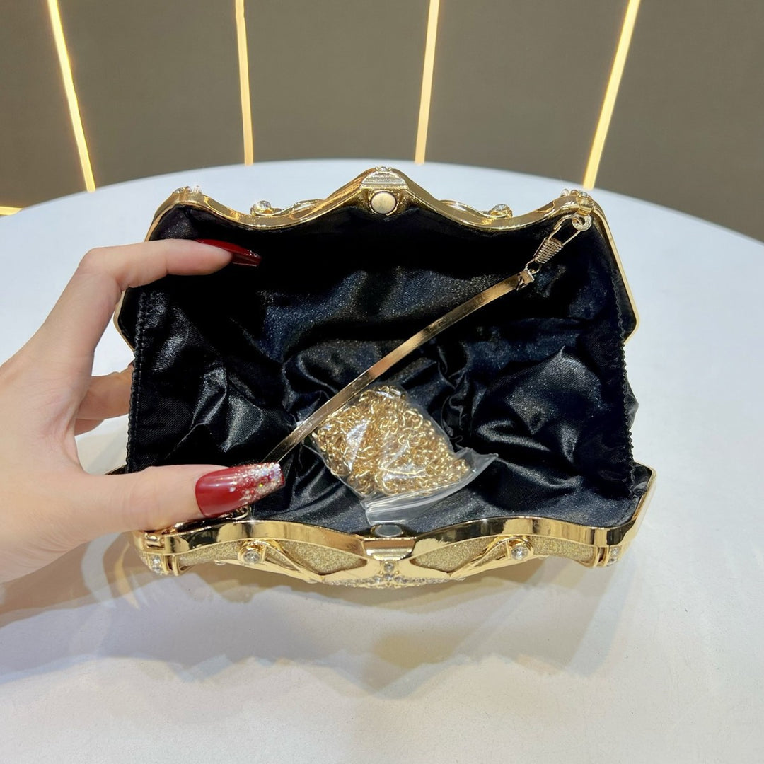 Blumeninspiriertes Strass-Abend-Clutch