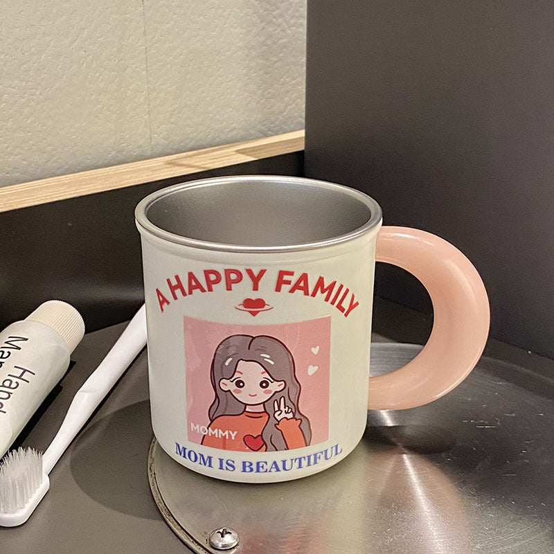Keramiktasse mit Verspieltem Familienmotiv Karnz
