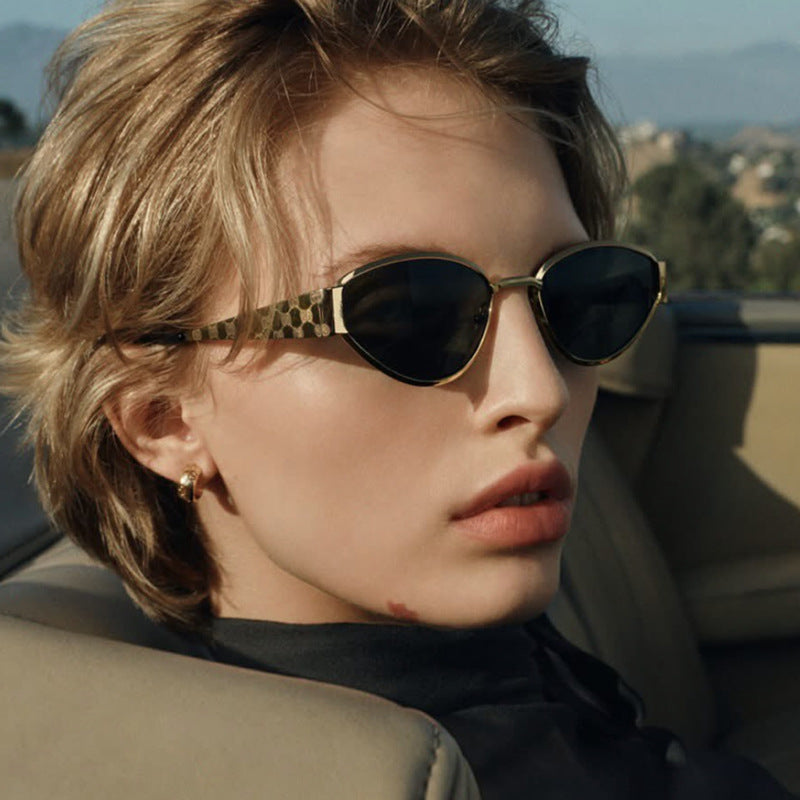 Damen Cat-Eye Sonnenbrille mit elegantem Design und luxuriösen Akzenten Karnz