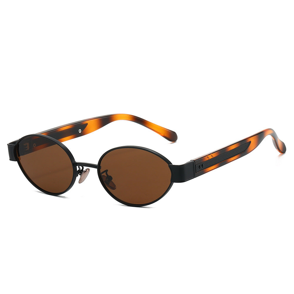 Damen Sonnenbrille im modernen, ovalen Rahmen mit harmonischem Farbspiel Karnz