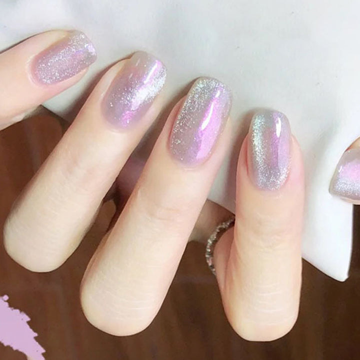 Schimmerndes Press-On Nagelset Karnz