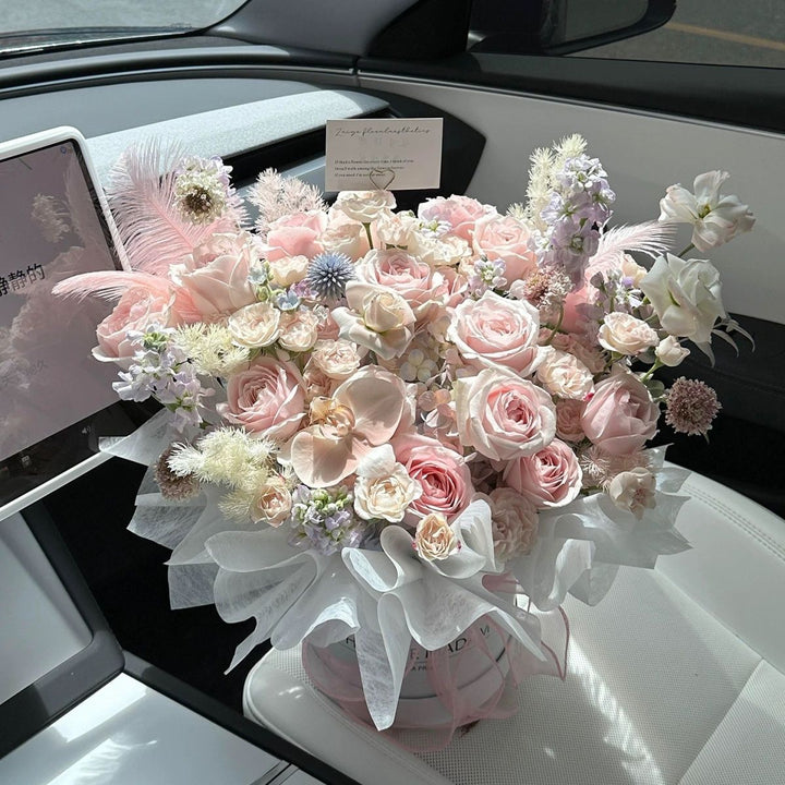 Exquisites florales Blumenarrangement