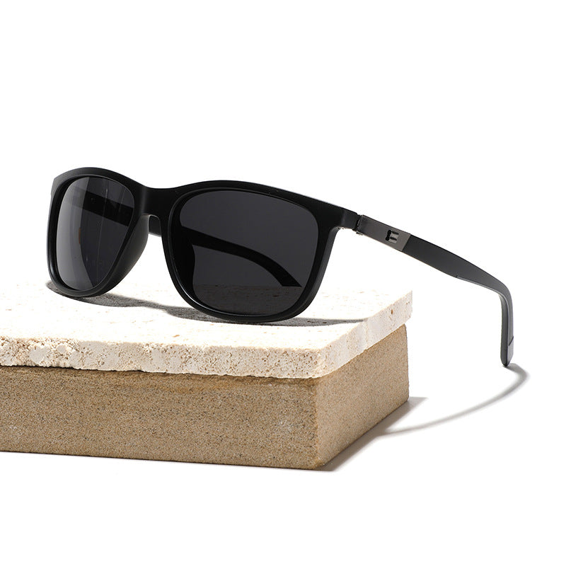 Damen stilvolle Sonnenbrille mit robuste Rahmenkonstruktion Karnz