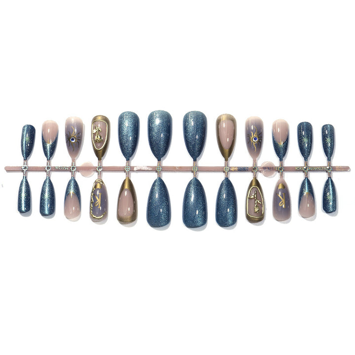 Glitzerndes Press-On Nagelset mit einzigartigen geometrischen Designs Karnz