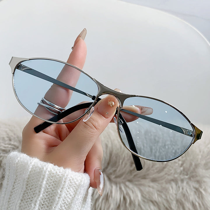 Stylische Vintage-inspirierte Brille