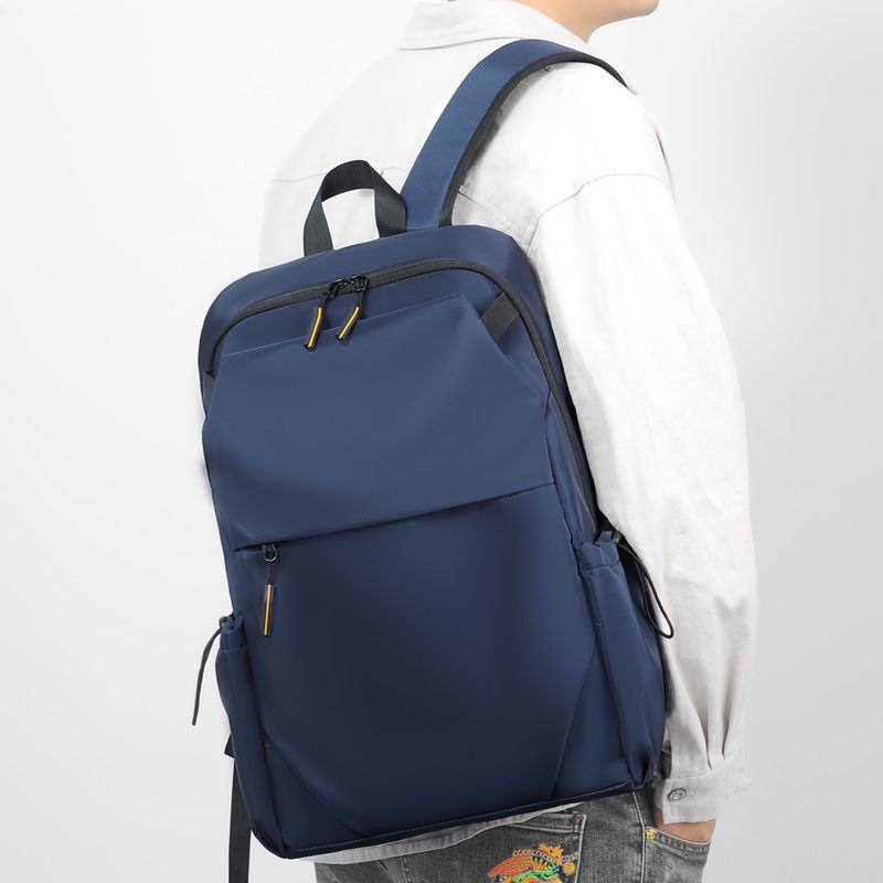 Urbaner Rucksack mit Praktischen und Ergonomischen Fächern Karnz