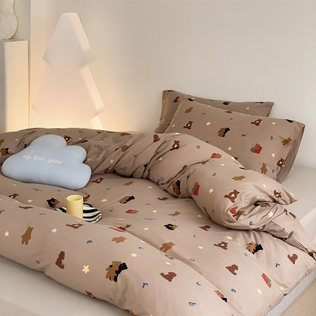 Kinder-Bettwäsche-Garnitur mit verspieltem Tier- und Smile-Print