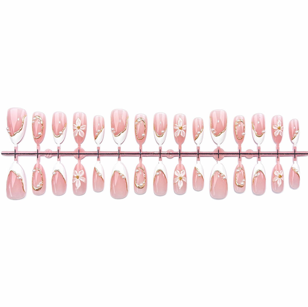 Blumenverzierte Press-On Nagelset 1790745708