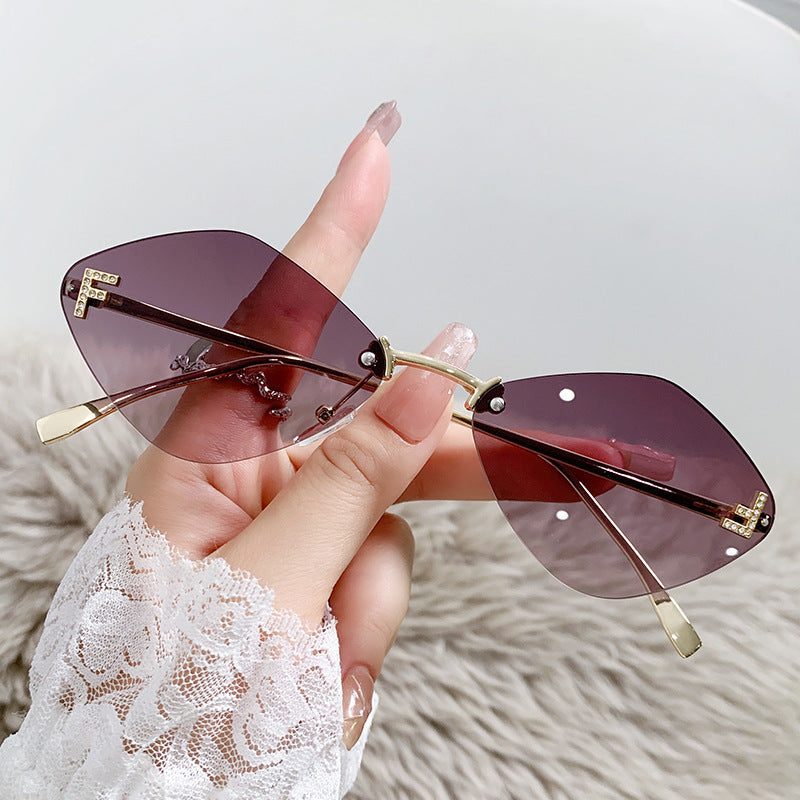 Damen Cat-Eye Design Sonnenbrille mit eleganten Akzenten Karnz