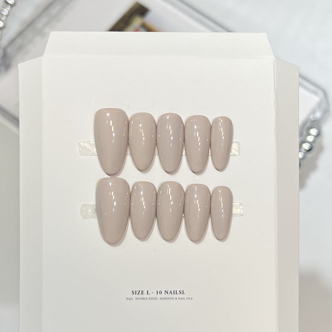 Stiletto Press-On Nagelkunstset mit eleganten French Tips Karnz