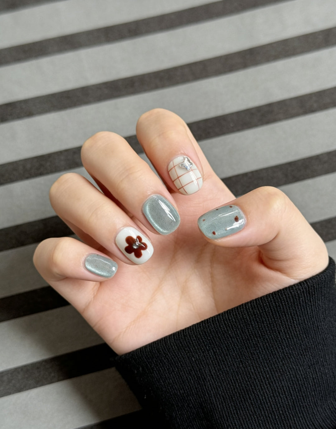 Künstlerisches Press-On Nail Art Set  1791773135