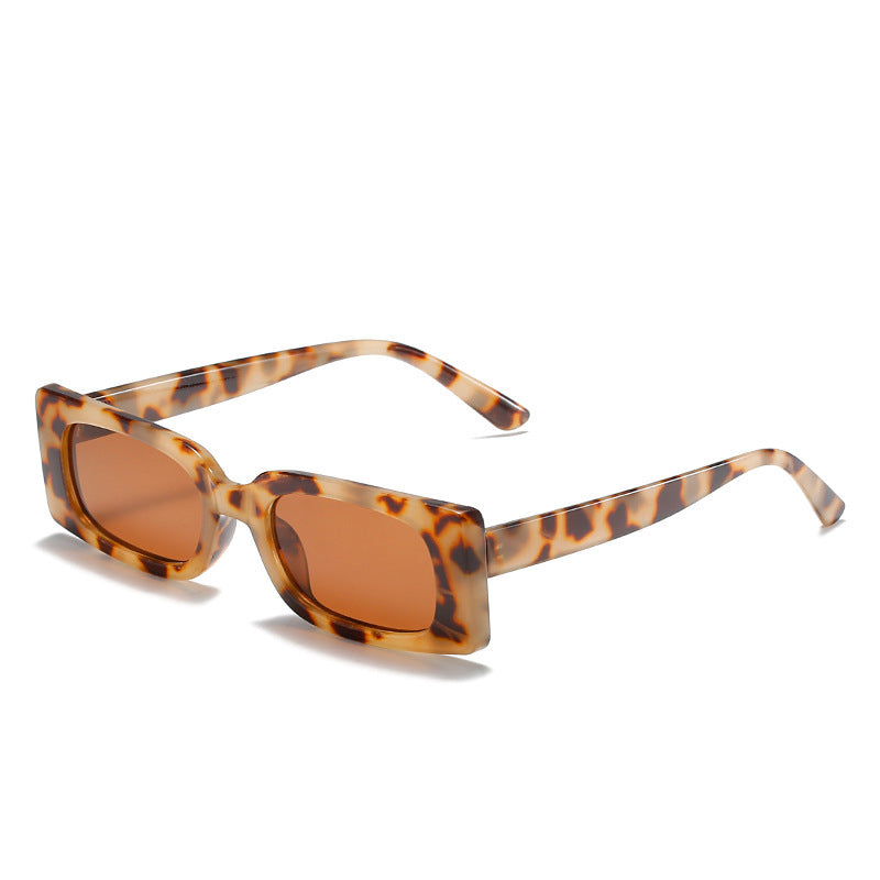 Damen Sonnenbrille im modernen Retro-Stil Karnz