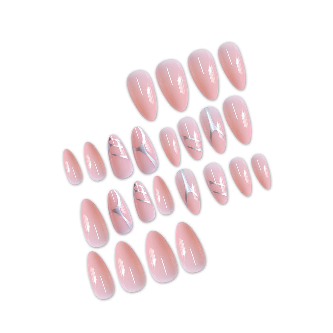 Eleganter Stiletto Press-On Nail Set mit künstlerischen Metallelementen Karnz