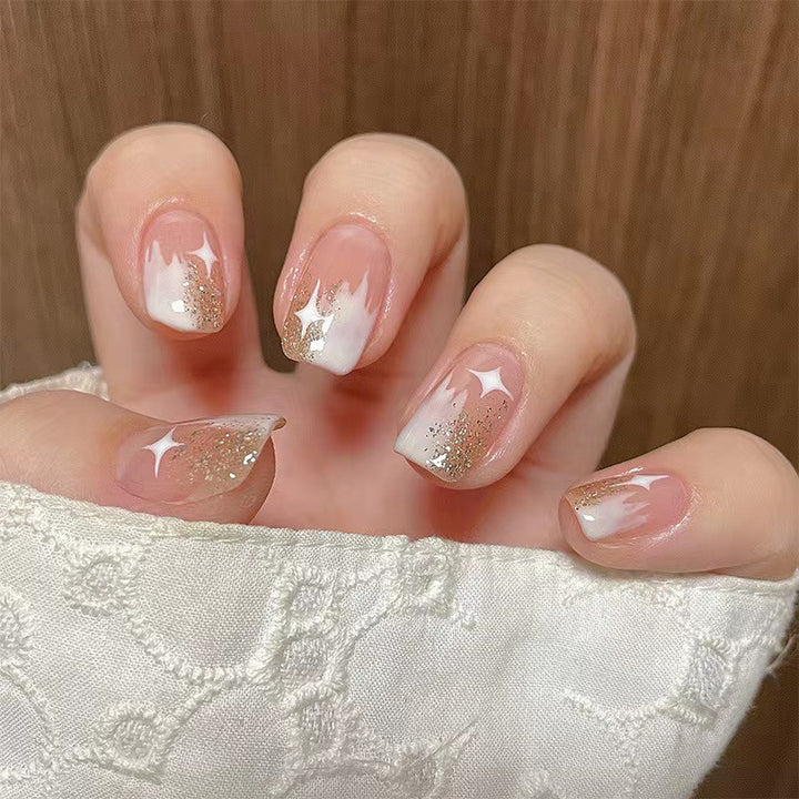 Kunstvolle Stiletto Nagelspitzen Karnz