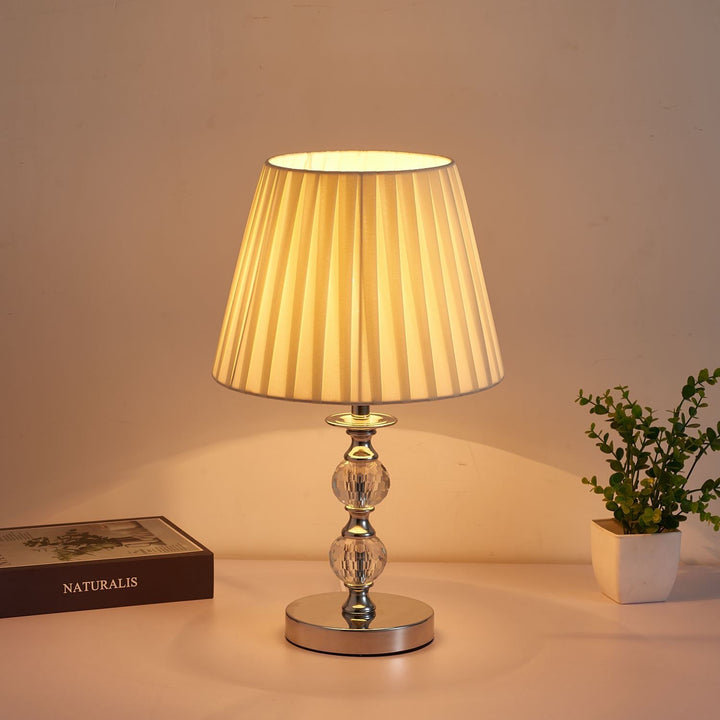 Elegante Tischlampe  1788617625