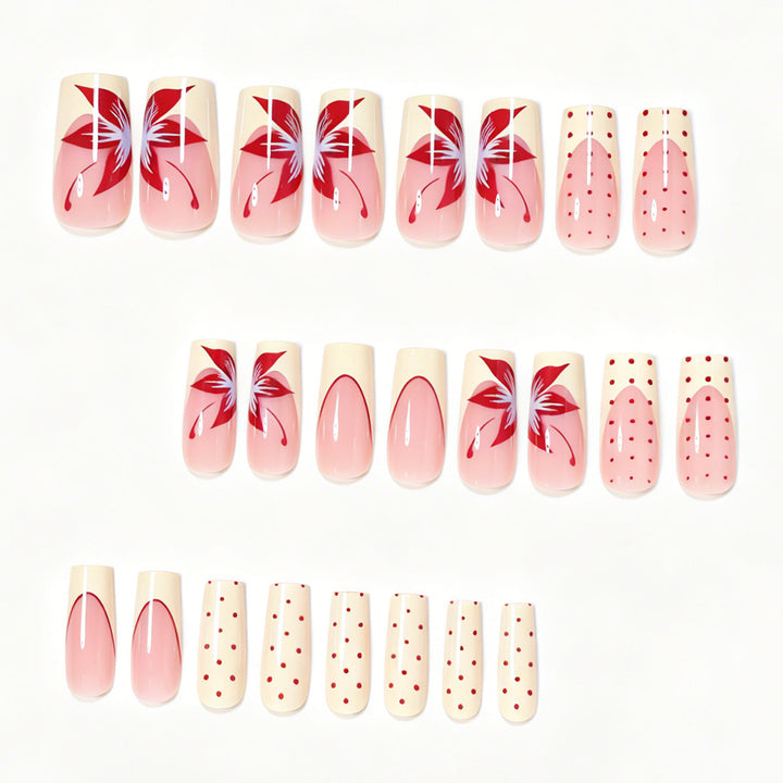 Künstlerisches Press-On-Nageldesign Karnz